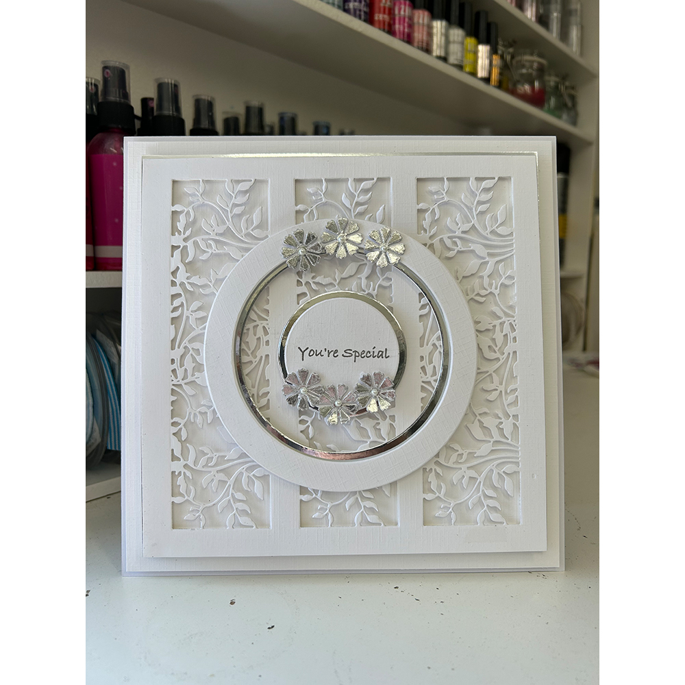 Cosmo Trellis Materials Kit - NO DIE - Image 3