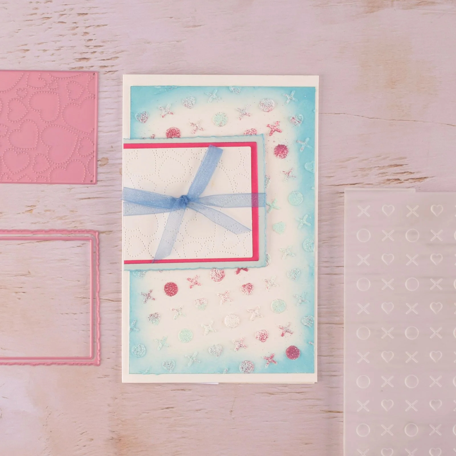 Nellie's Choice 3D Embossing Folder - Hugs & Kisses