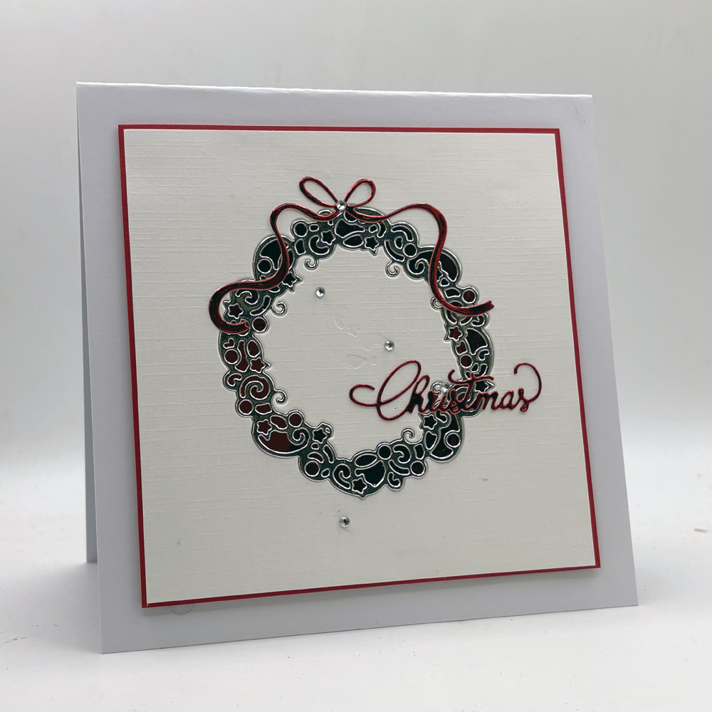 Amy Design Christmas in Gold Cutting Die - Christmas Wreath