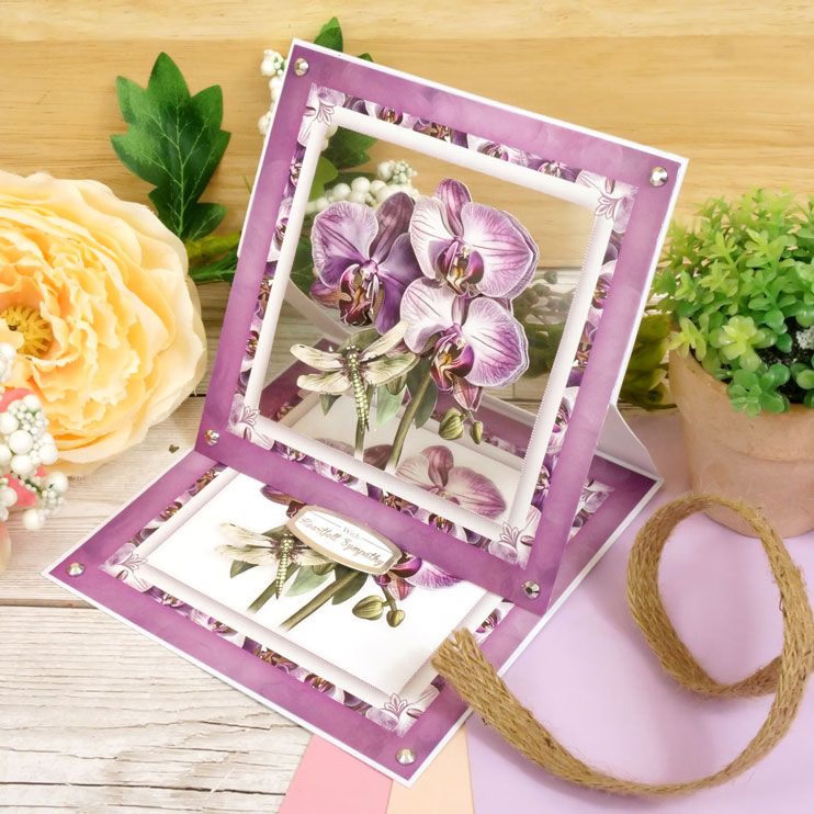 The Square Little Book of In Full Bloom - Image 4