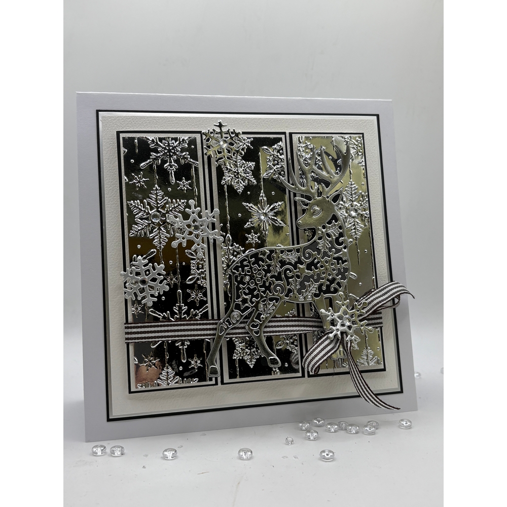 Sweet Dixie Filigree Reindeer die set