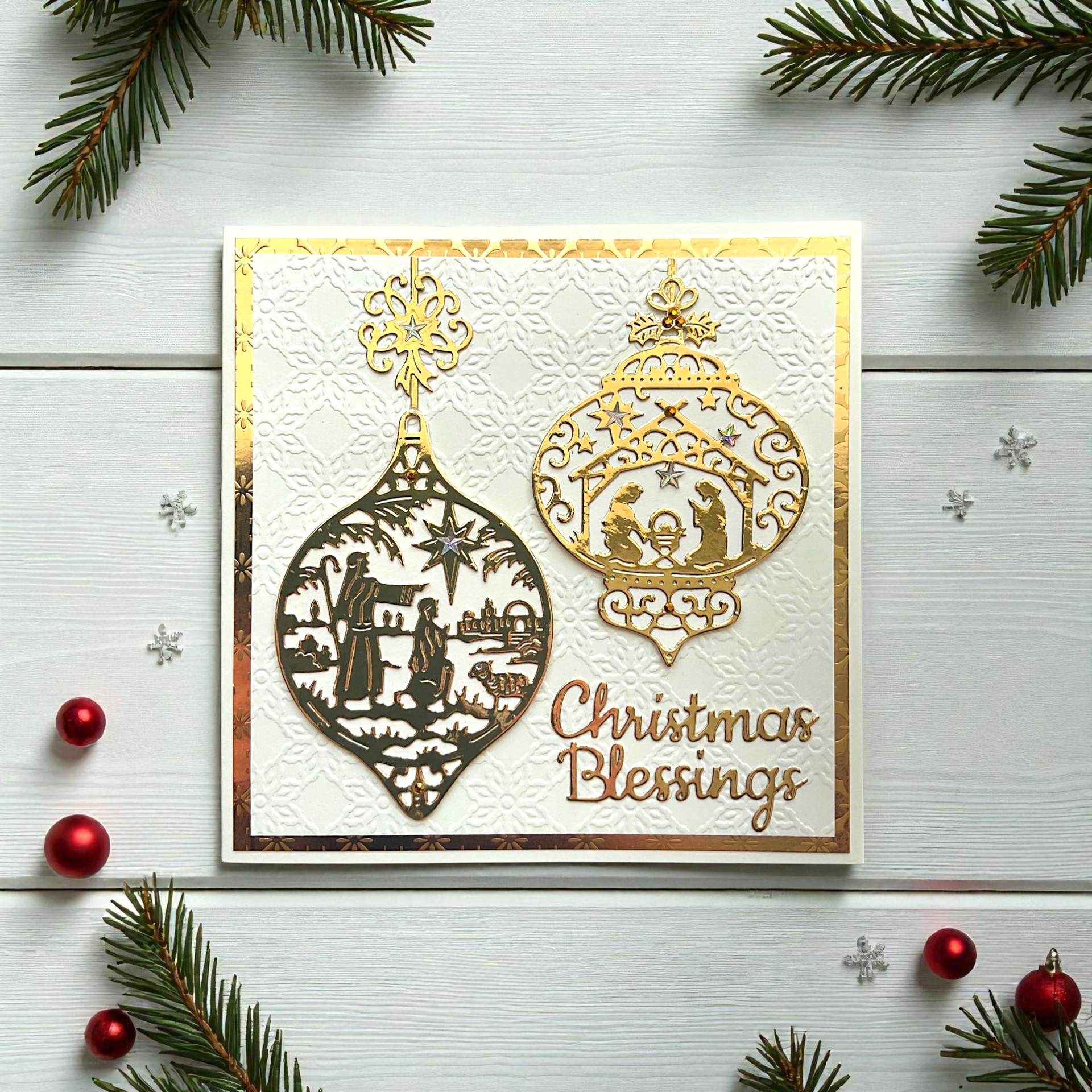 Sweet Dixie Nativity Bauble die set