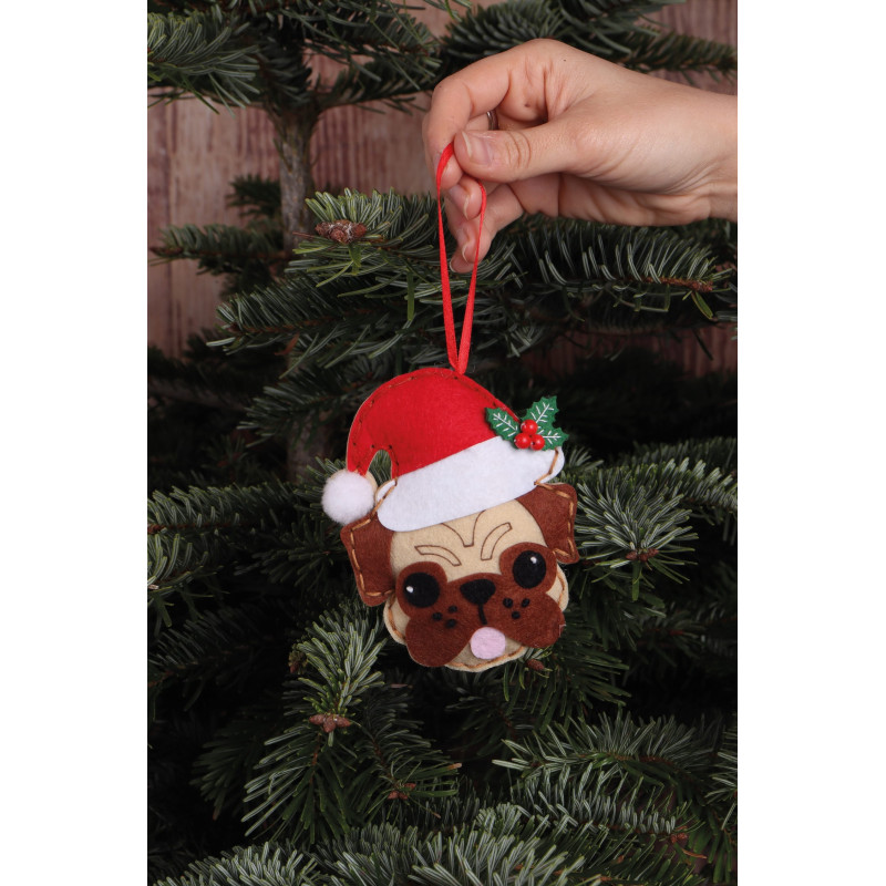 Felt Decoration Kit: Christmas: Pug in Santa Hat