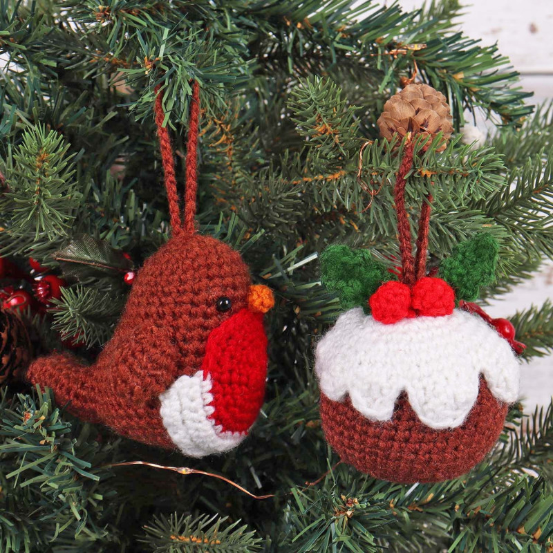 Crochet Kit: Amigurumi: Christmas: Robin & Pudding